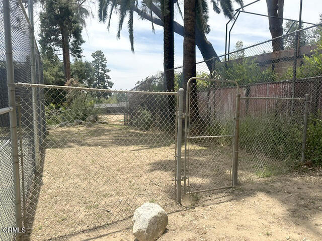 main property photo 50