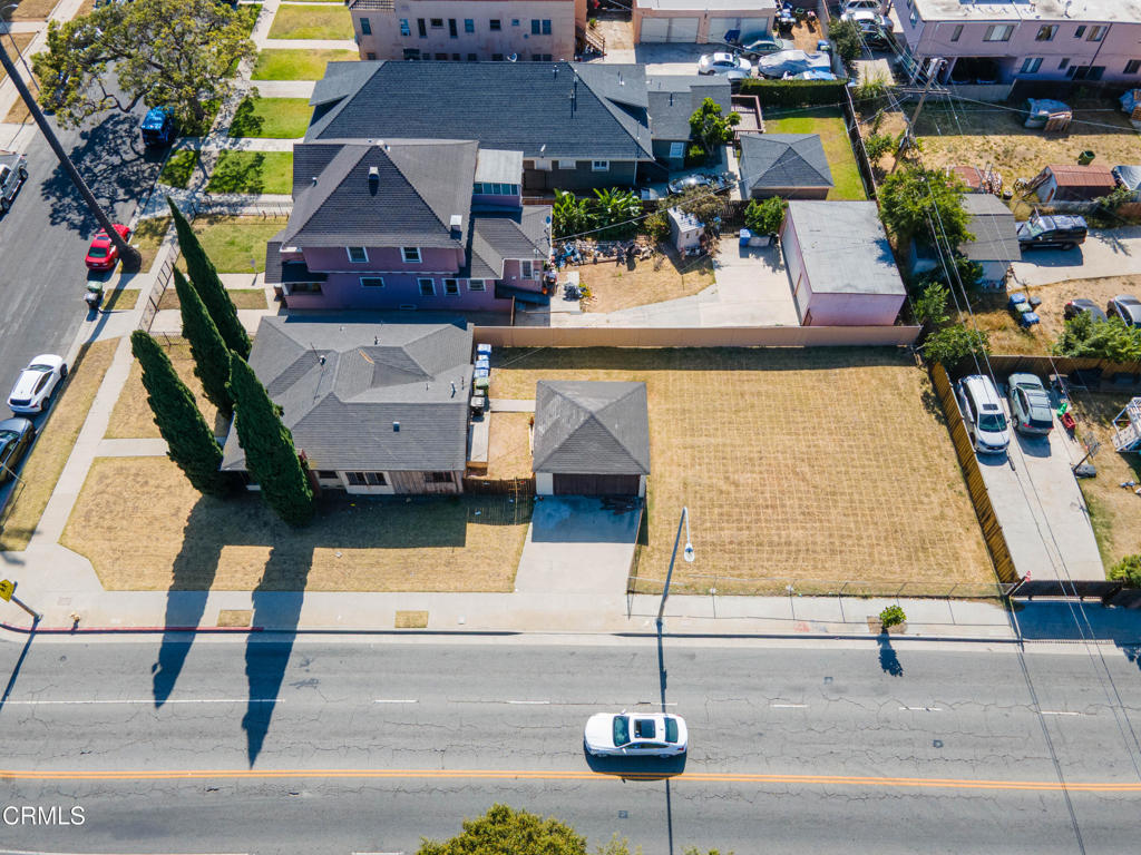 main property photo 29