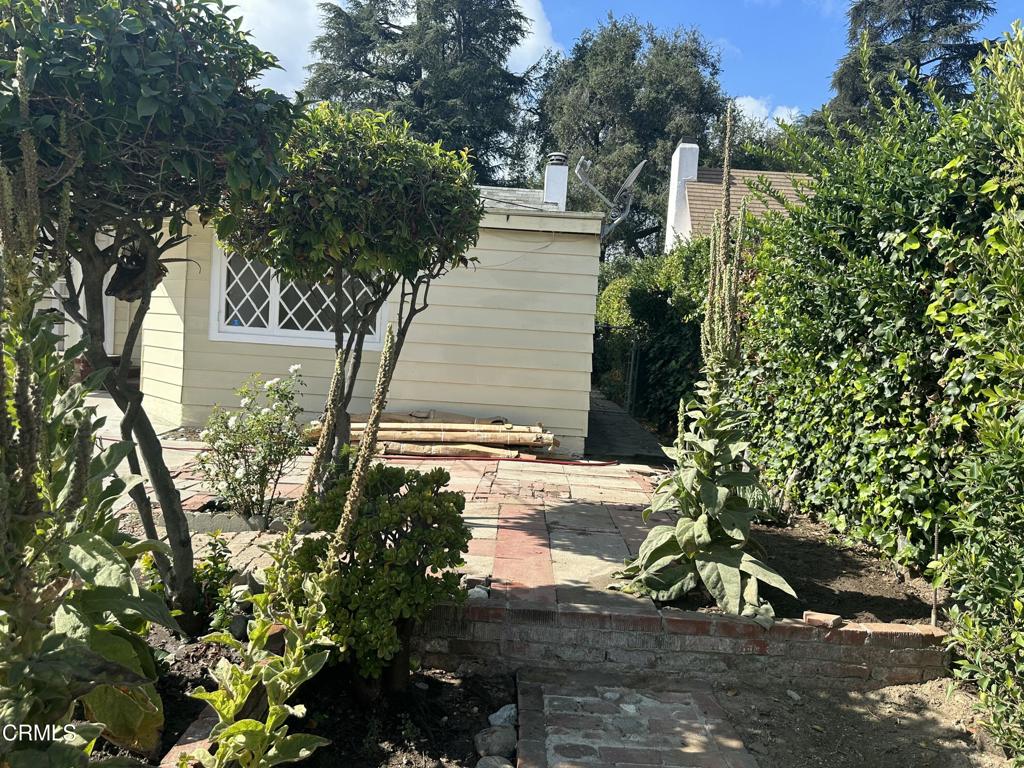 main property photo 28