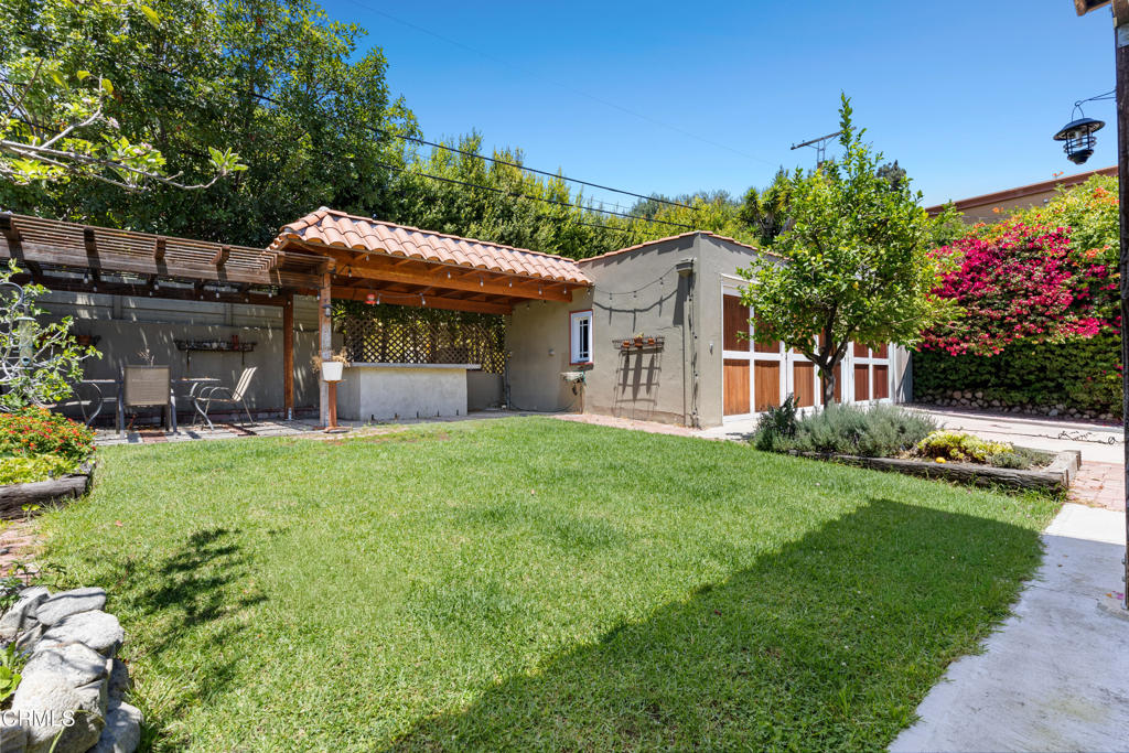 main property photo 35