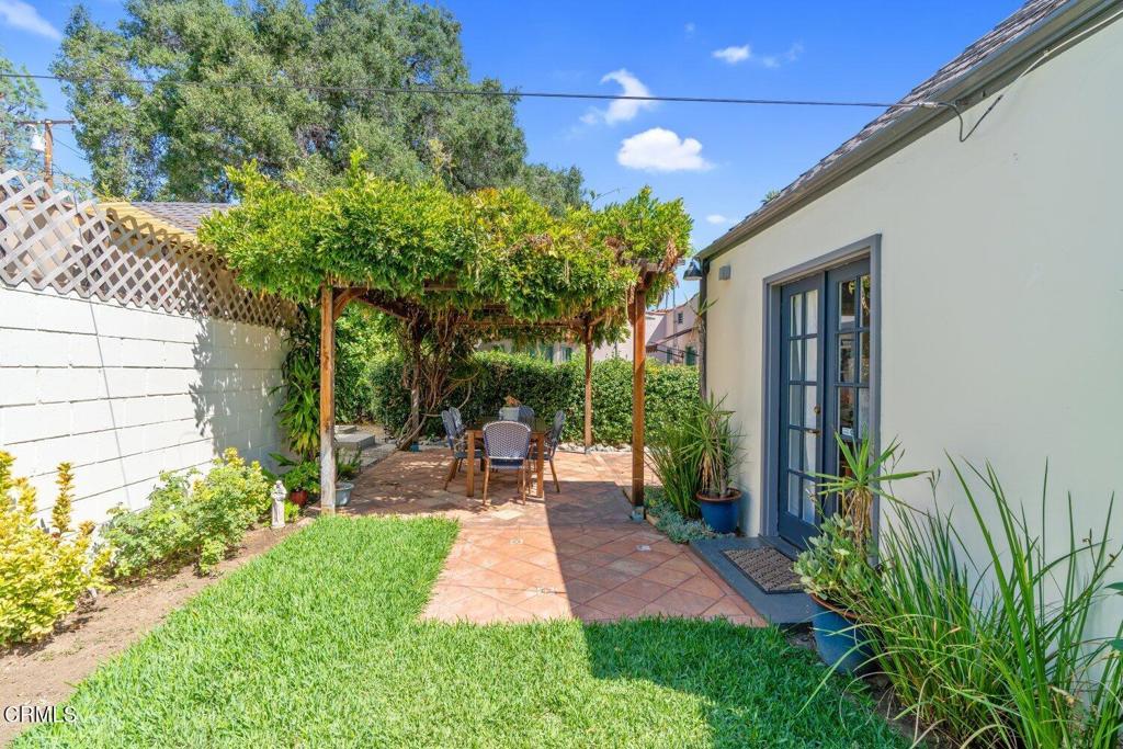 main property photo 30