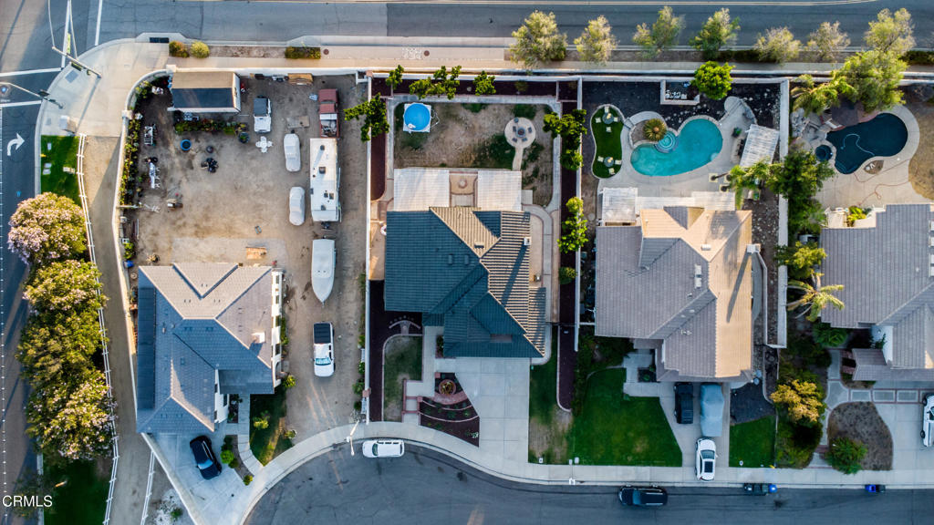 main property photo 39