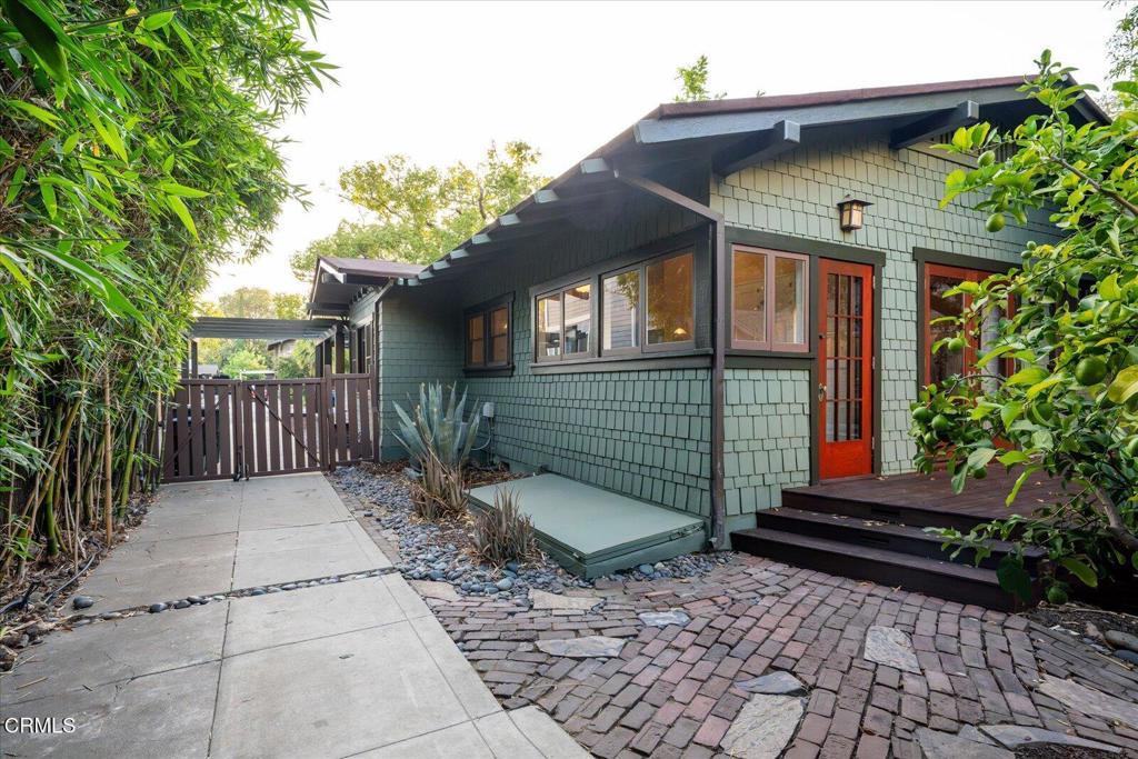 main property photo 41