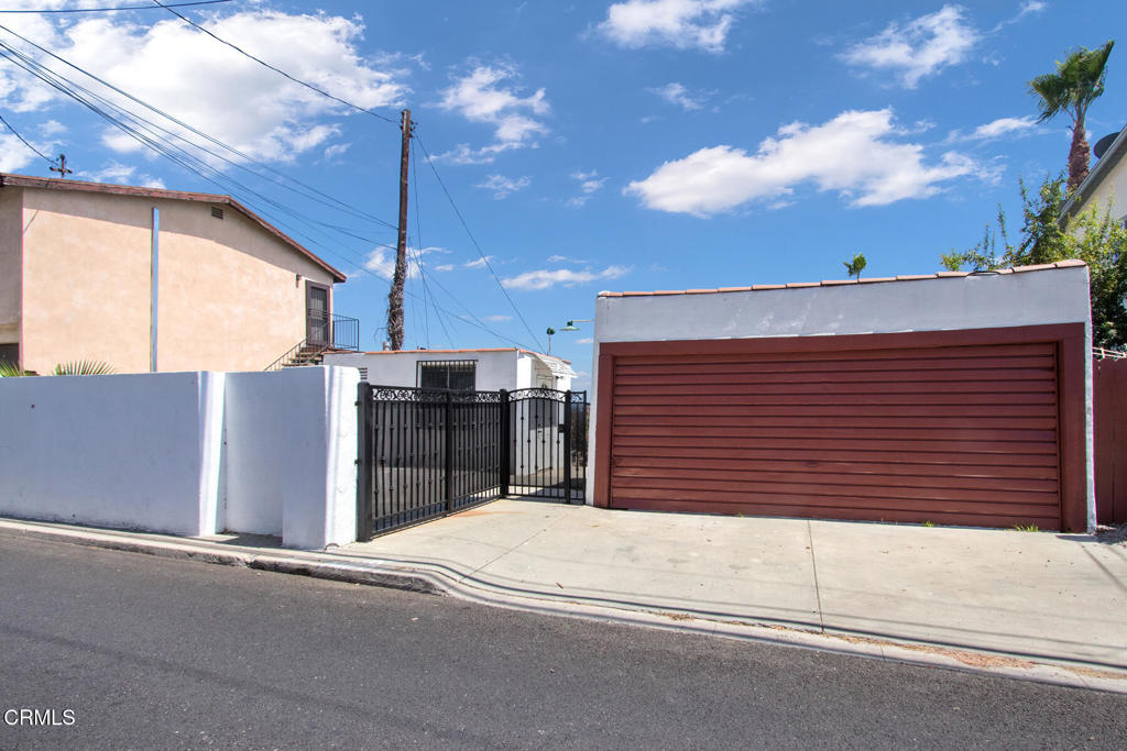 main property photo 24
