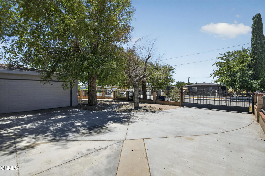 main property photo 38