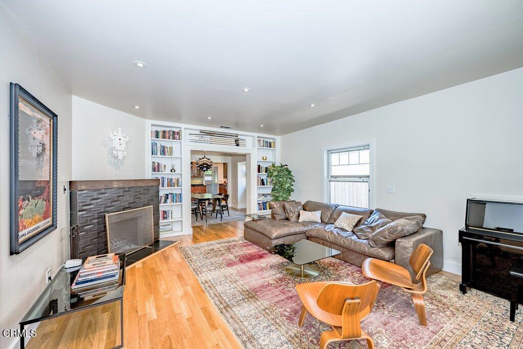 main property photo 5