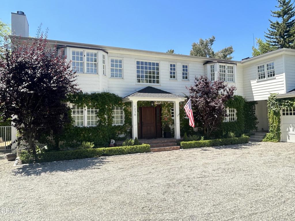 main property photo 2
