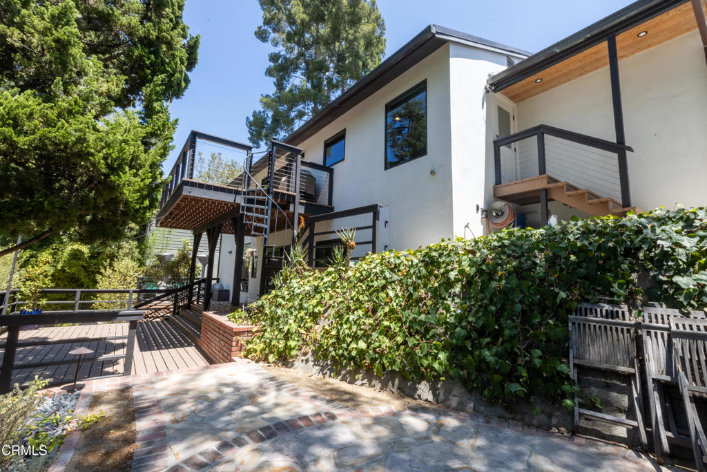 main property photo 34