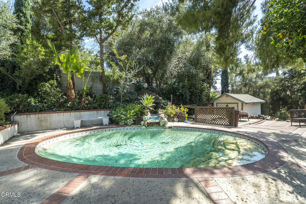 main property photo 31
