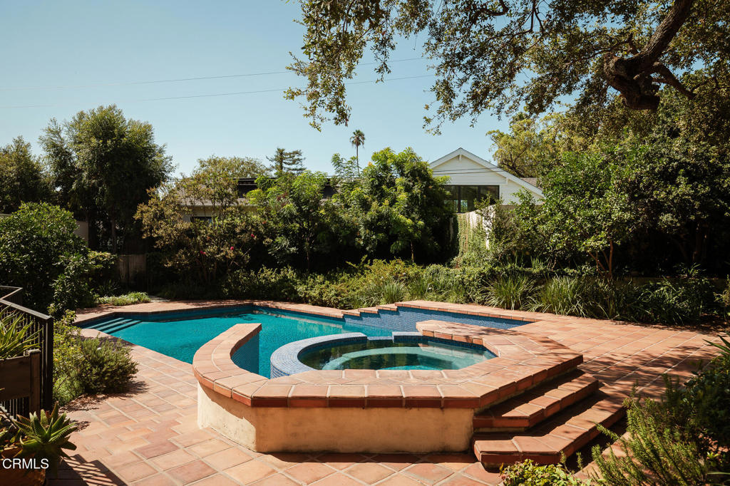 main property photo 49