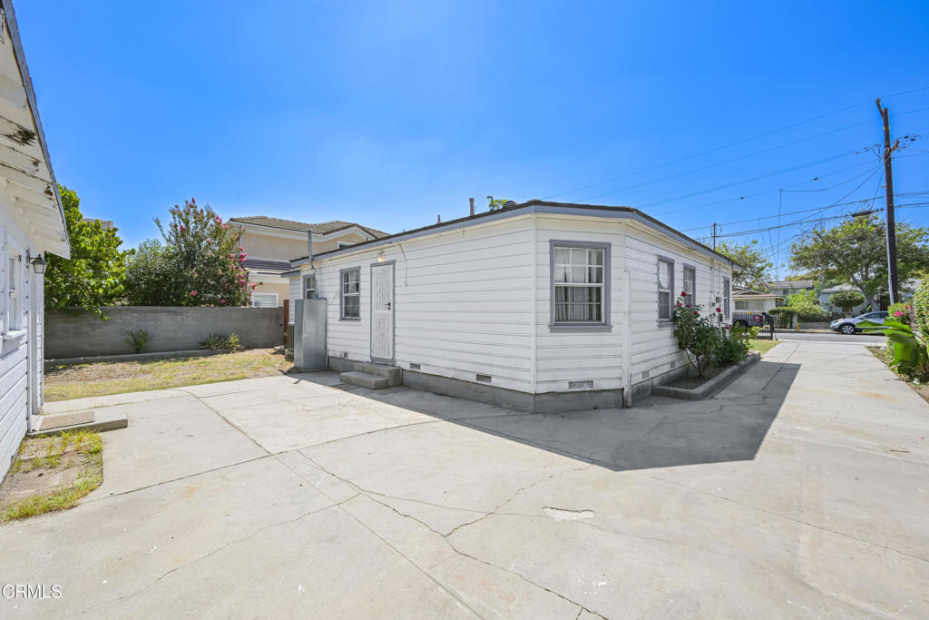 main property photo 33