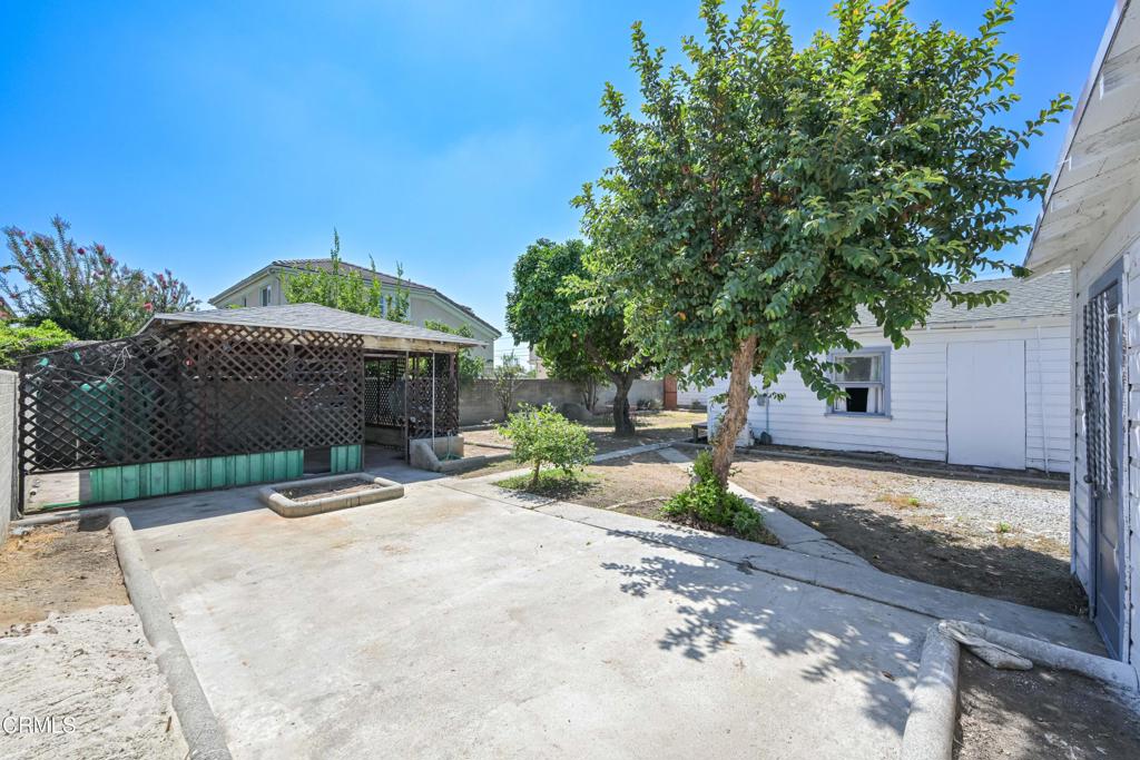 main property photo 9
