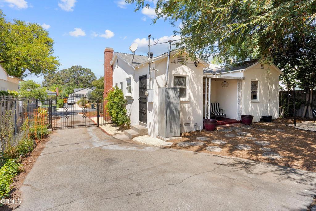 main property photo 18