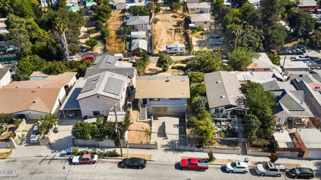 main property photo 17