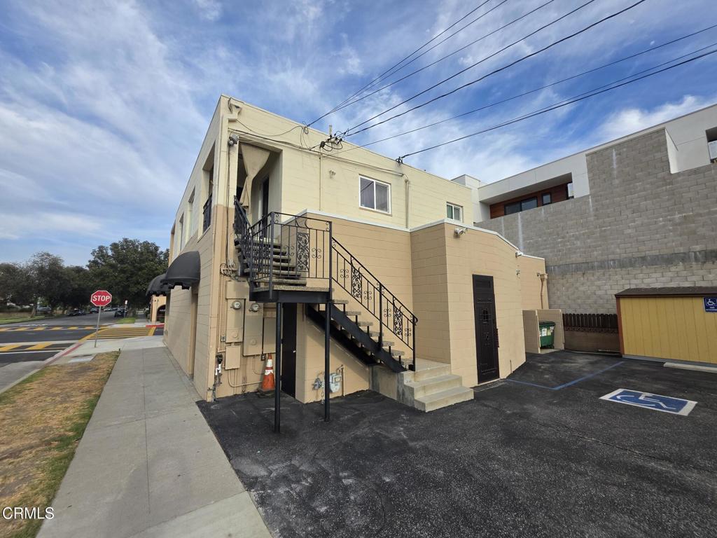 main property photo 7