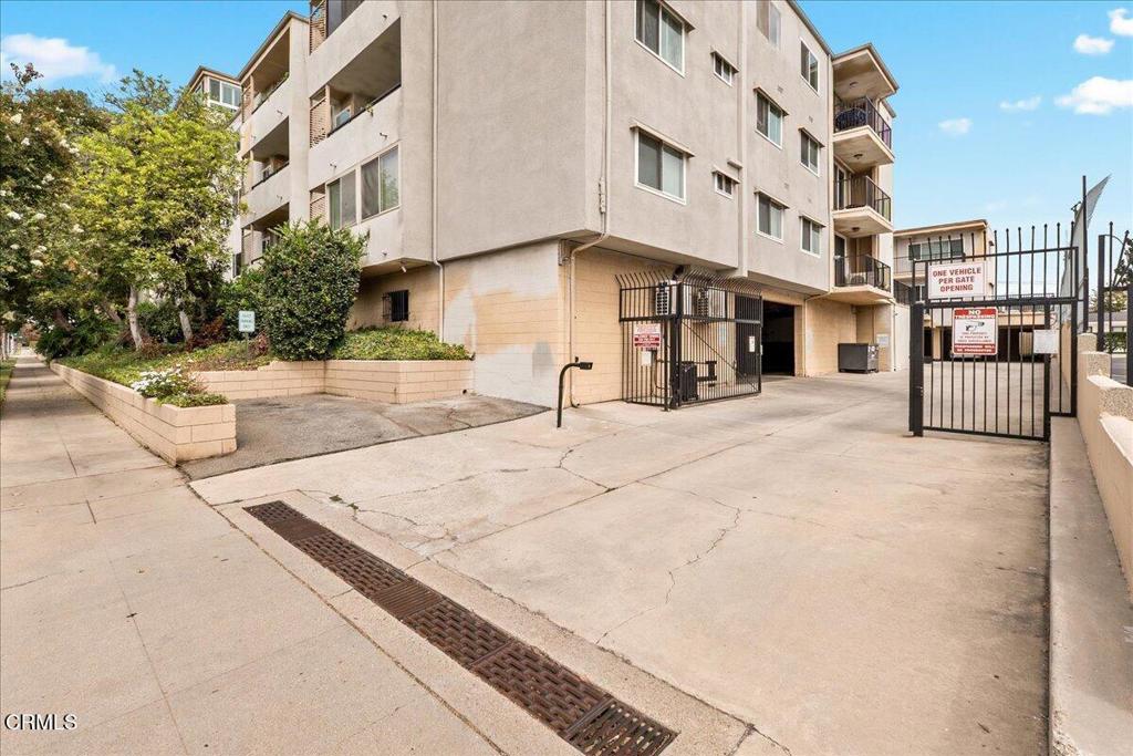 main property photo 49