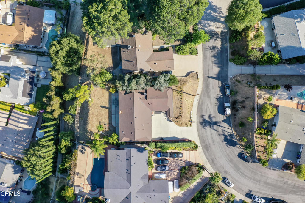 main property photo 23
