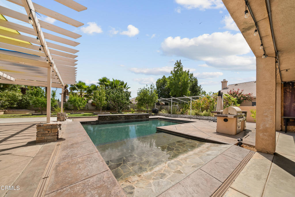 main property photo 47