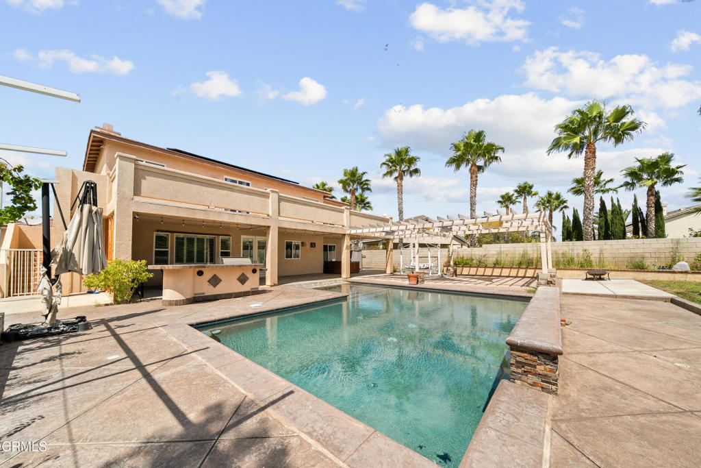 main property photo 50