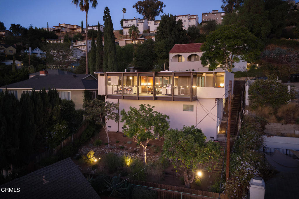 main property photo 10