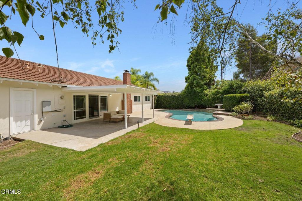 main property photo 40