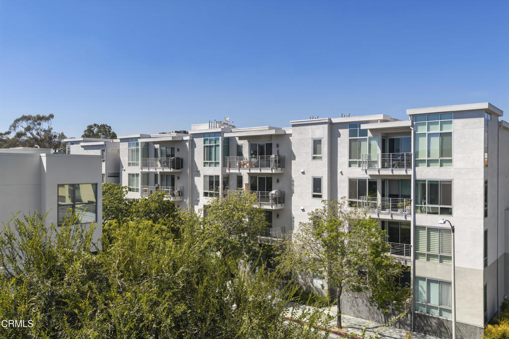 main property photo 50