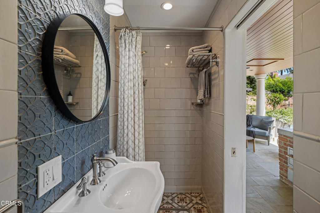 main property photo 58