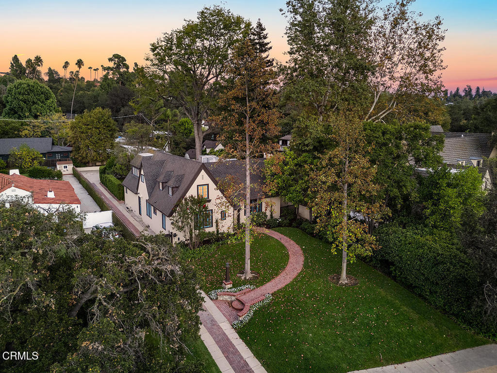 main property photo 45