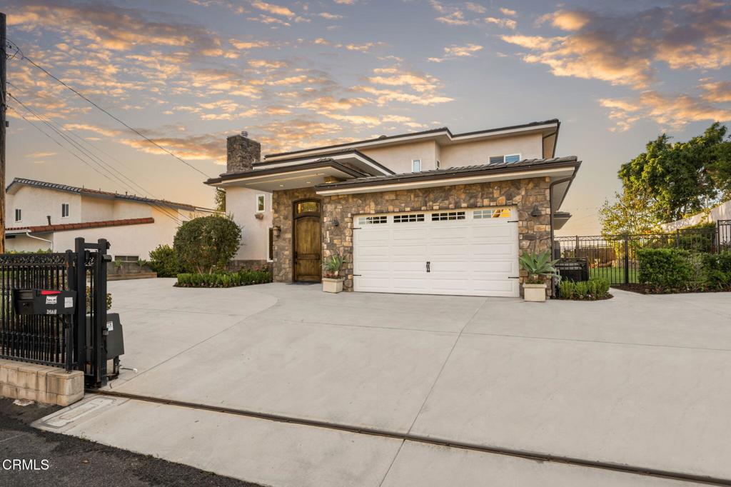 main property photo 6