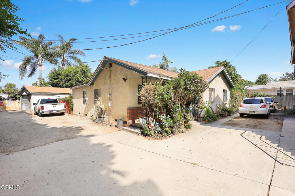 main property photo 11
