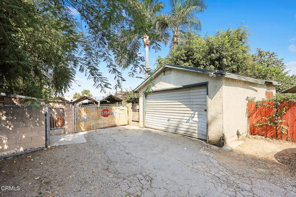 main property photo 18
