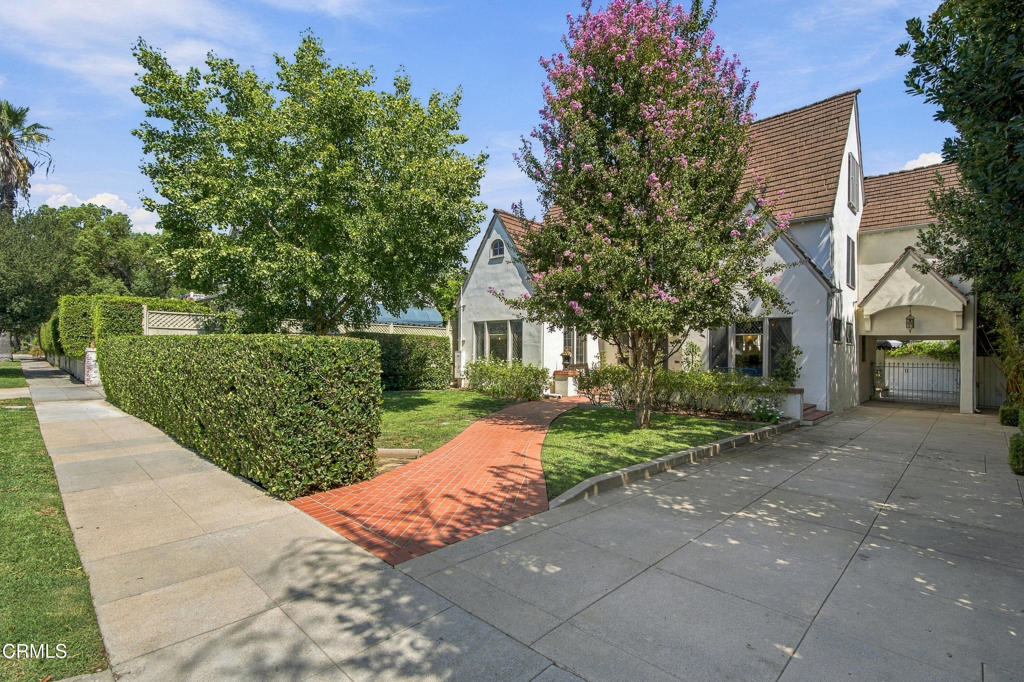 main property photo 49