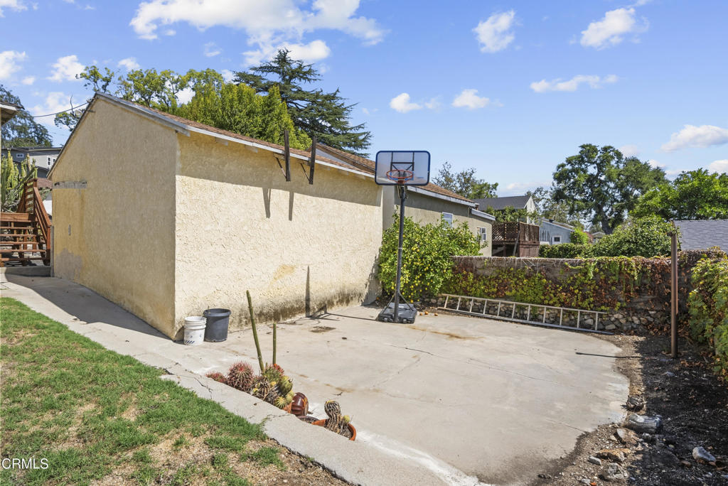 main property photo 23