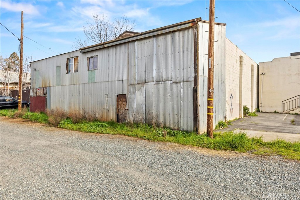 main property photo 3