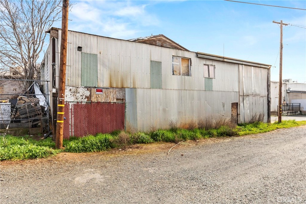 main property photo 4