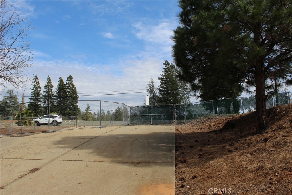 main property photo 12