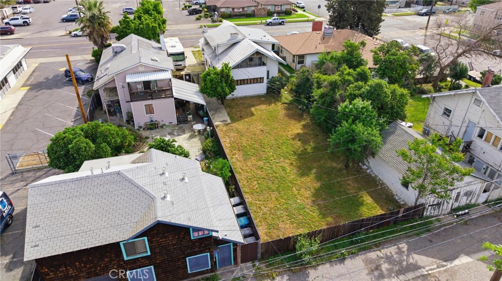main property photo 45