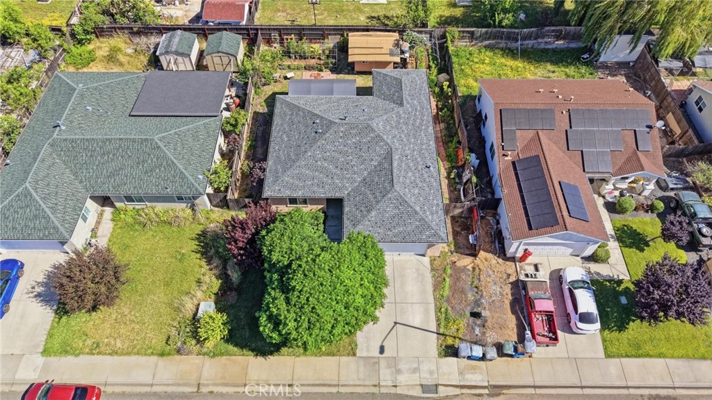 main property photo 36