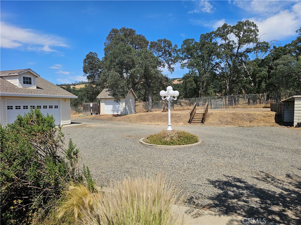 main property photo 9