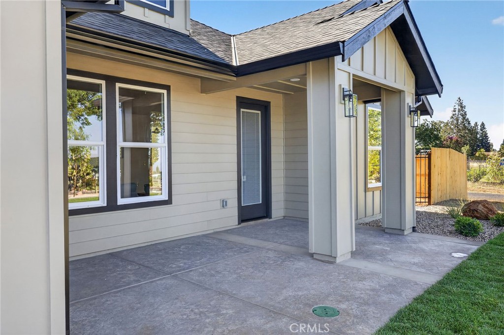 main property photo 7