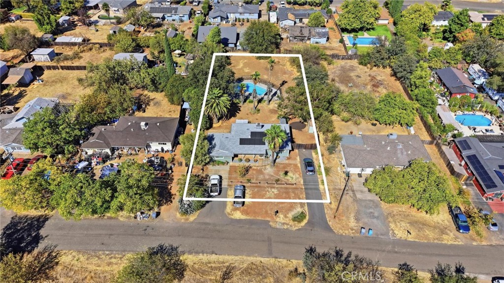 main property photo 37