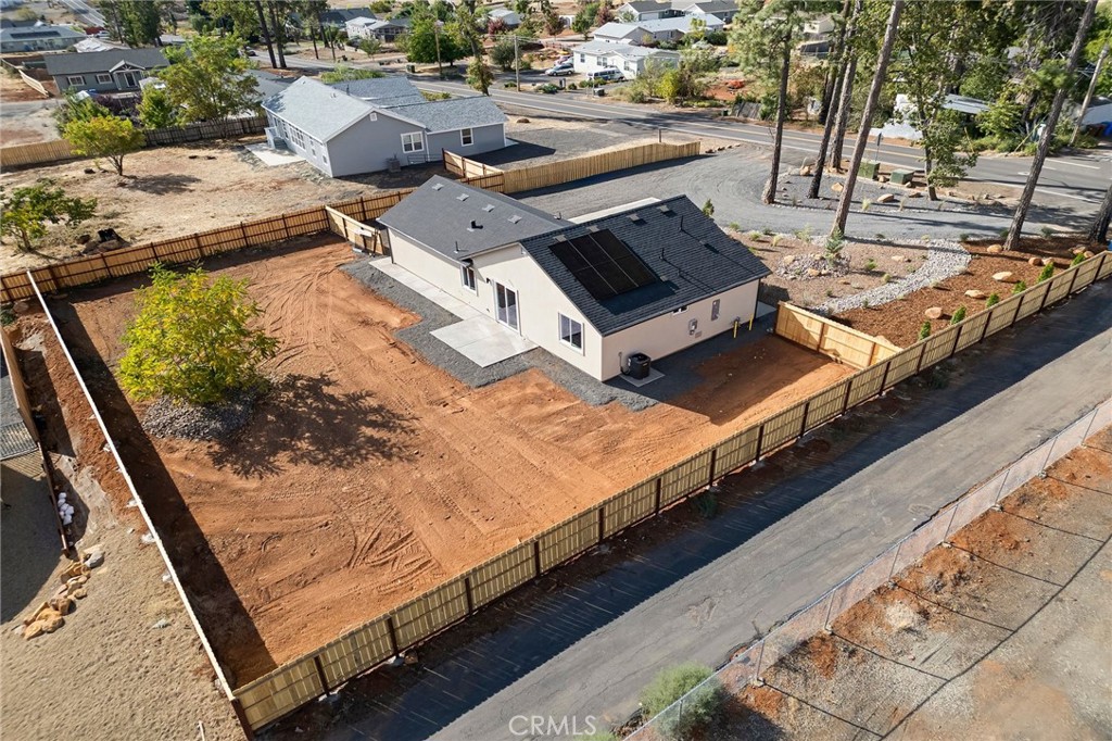 main property photo 32