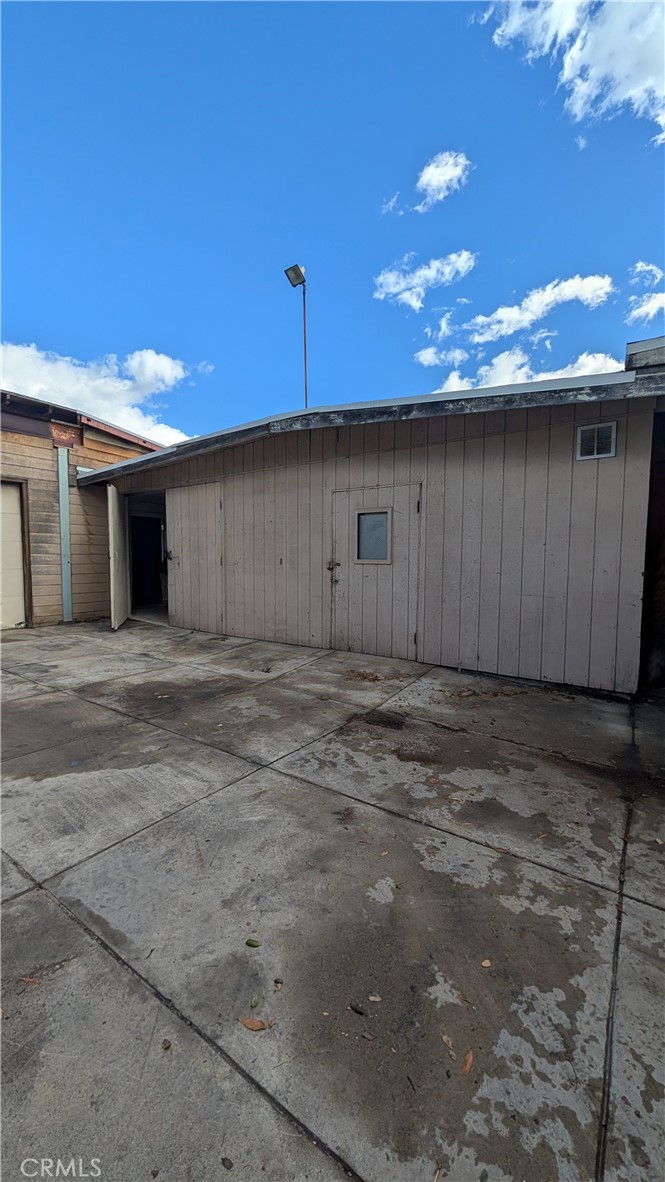 main property photo 40