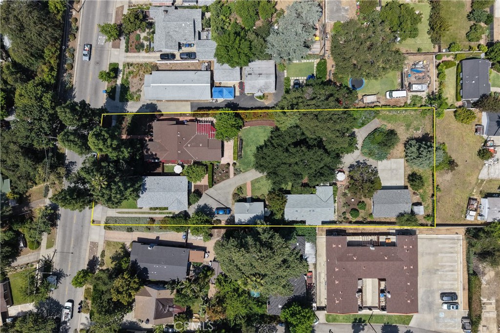 main property photo 38