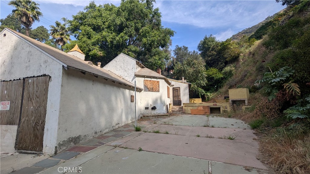 main property photo 7