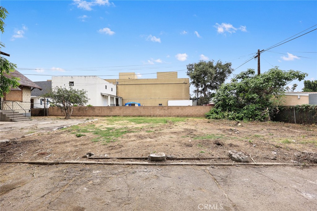 main property photo 17
