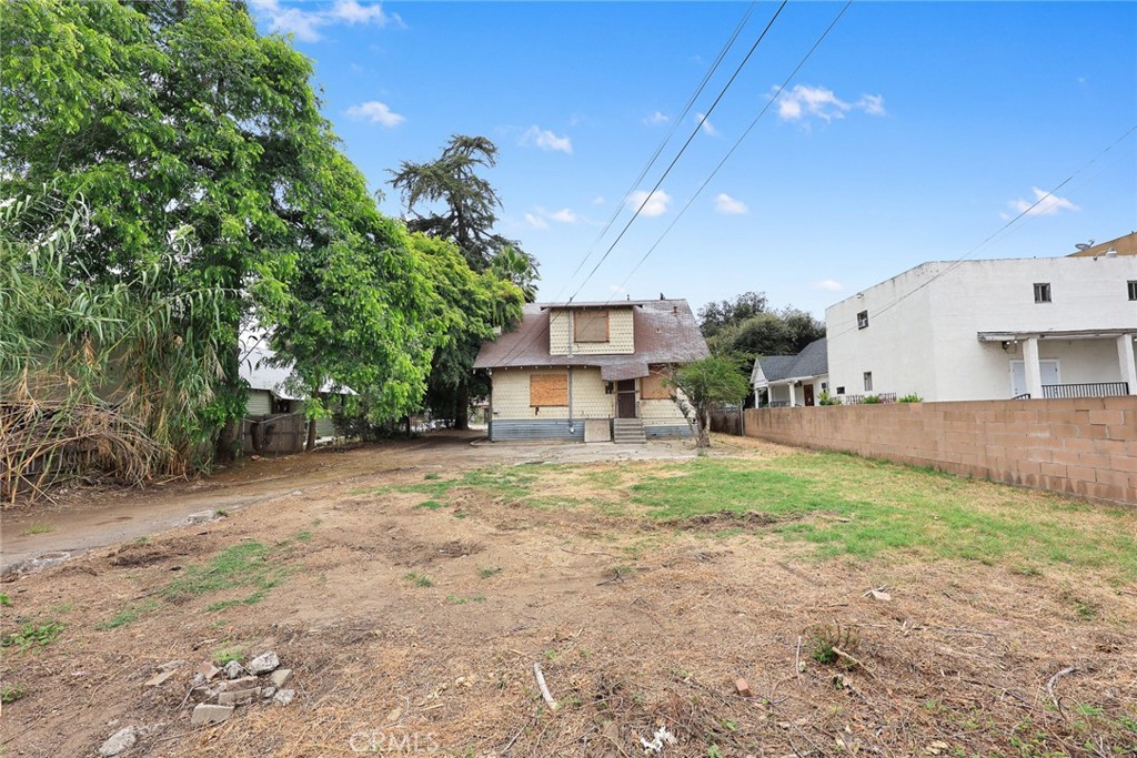 main property photo 18