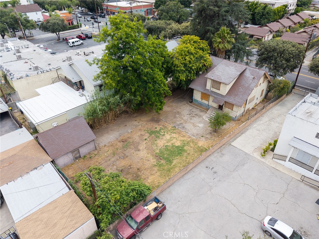 main property photo 26