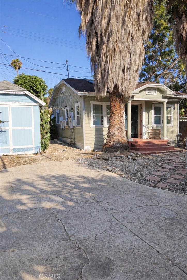 main property photo 8