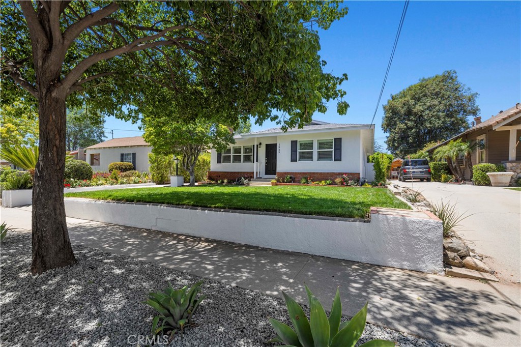 main property photo 65